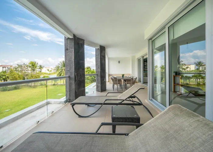Luxury 2 Bedroom With Tub & Infinity Pool - Side At Mareazul - Sirenita G * Playa del Carmen