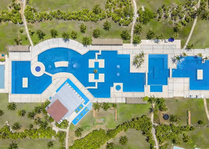 Luxury 2 Bedroom With Tub & Infinity Pool - Side At Mareazul - Sirenita G * Playa del Carmen